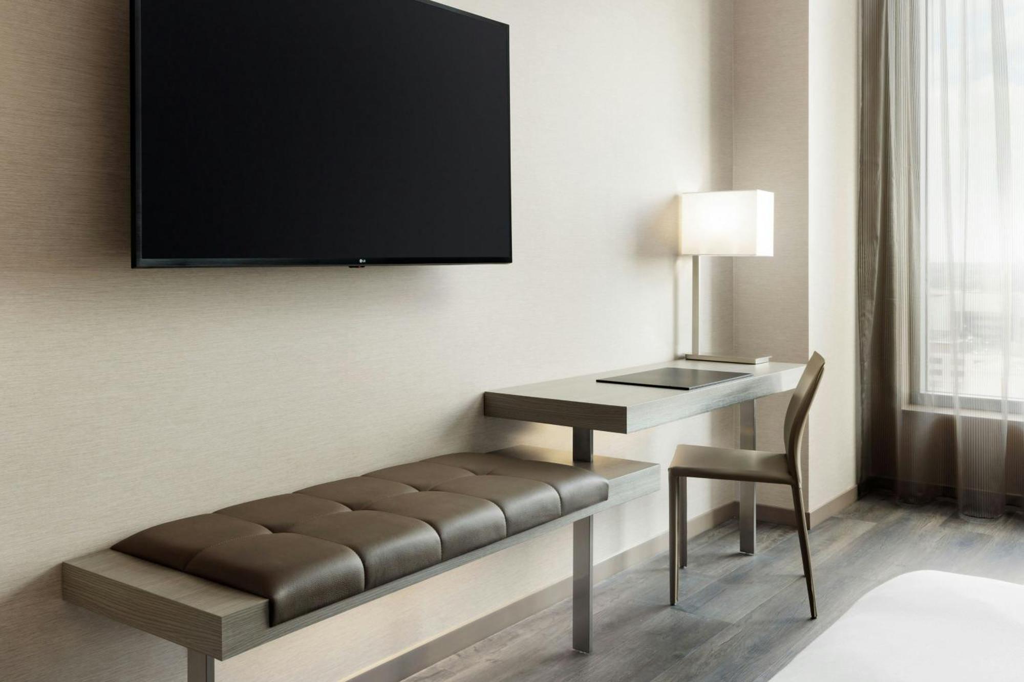 Ac Hotel By Marriott Bethesda Downtown ภายนอก รูปภาพ